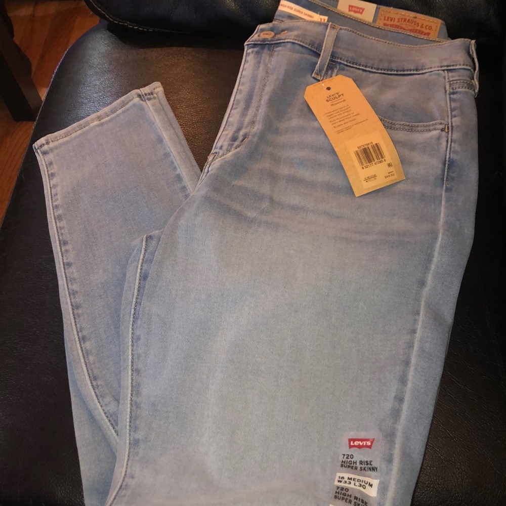 Levi W33L30